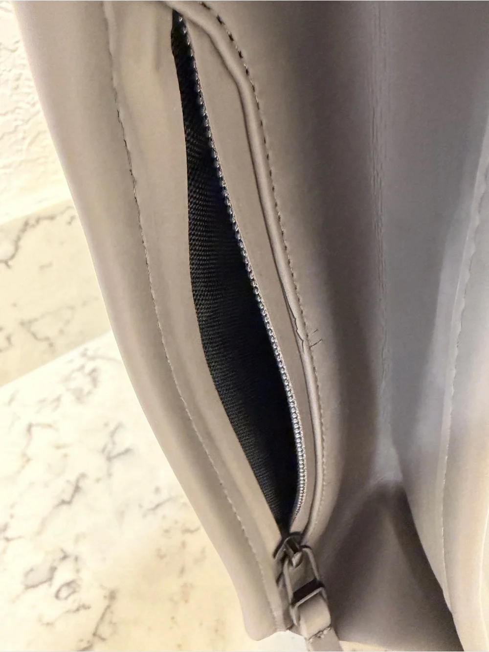 RAINS Commuter Bag Grey Waterproof Messenger Laptop Bag Unisex